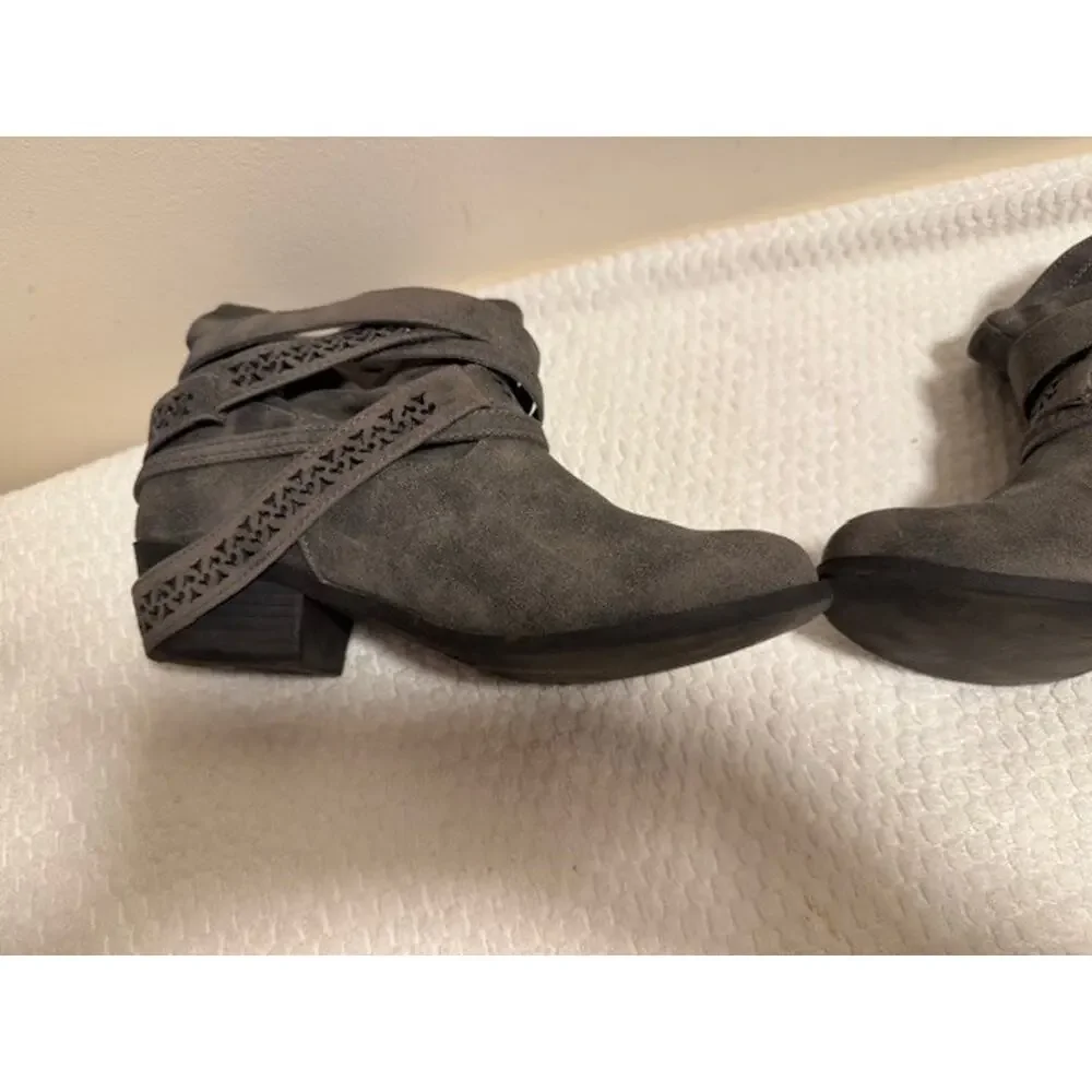 Used Not Rated Gray Faux Suede Ruched Booties with Cutout Strap Design 6.5